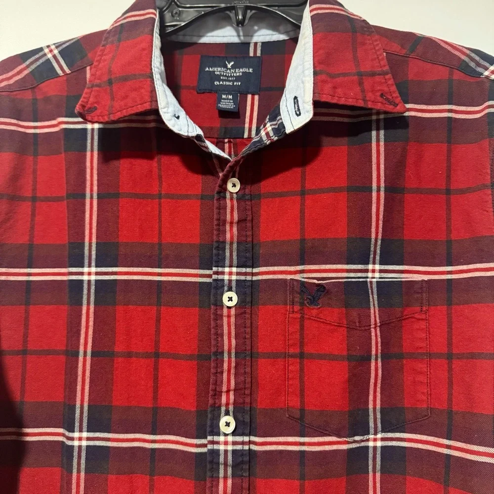 American Eagle Outfitters Red Plaid Shirt - Picture 4 of 8